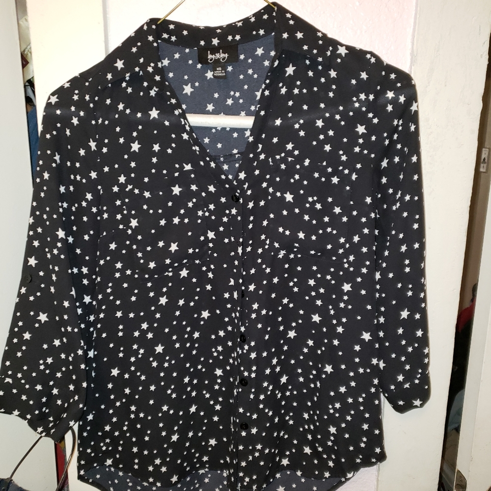 Star print button down
